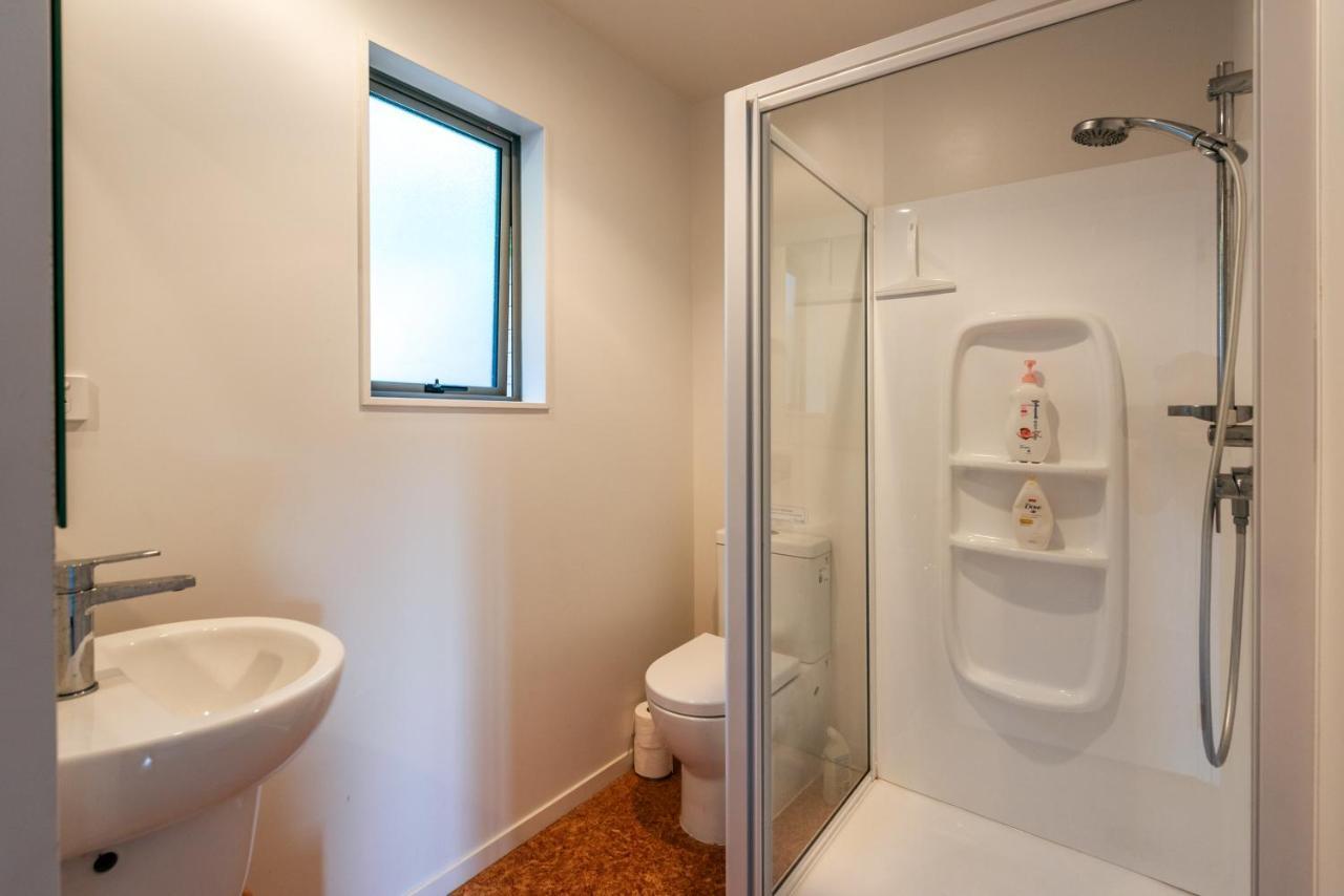 Treetop Retreat - Onetangi Holiday Home Екстериор снимка